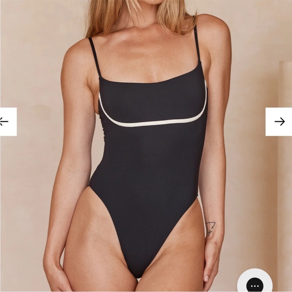 Monday Swimwear Sausalito One Piece Scoop Neck Cheeky Swimsuit Women’s Sz VV